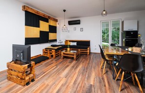 TV - 2 bedroom cozy home in Krsan (Krsan)