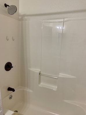 Towels - Two bedroom cabin, private lake, pet friendly (Hot Springs)