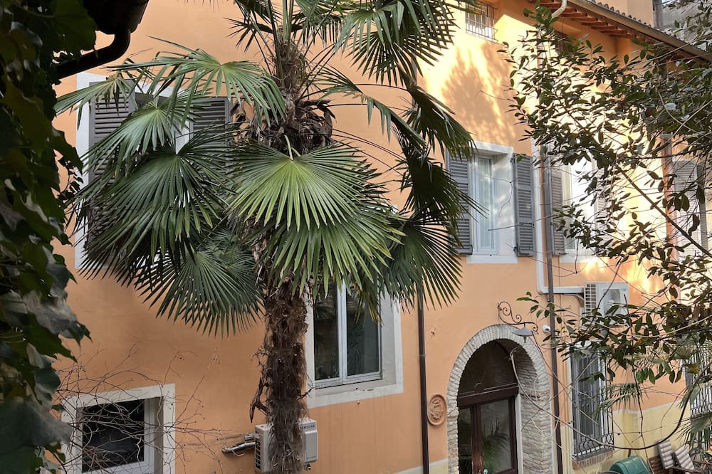 a casa di paola