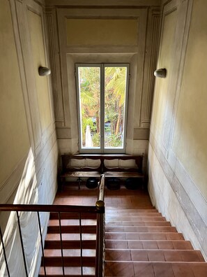 Handrails in stairways - a casa di paola (Ravenna)