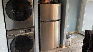 Unclassified image, 2 of 17, button