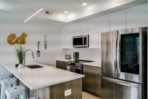 Luxurious and stylish 2 bedroom 2 bathroom suite