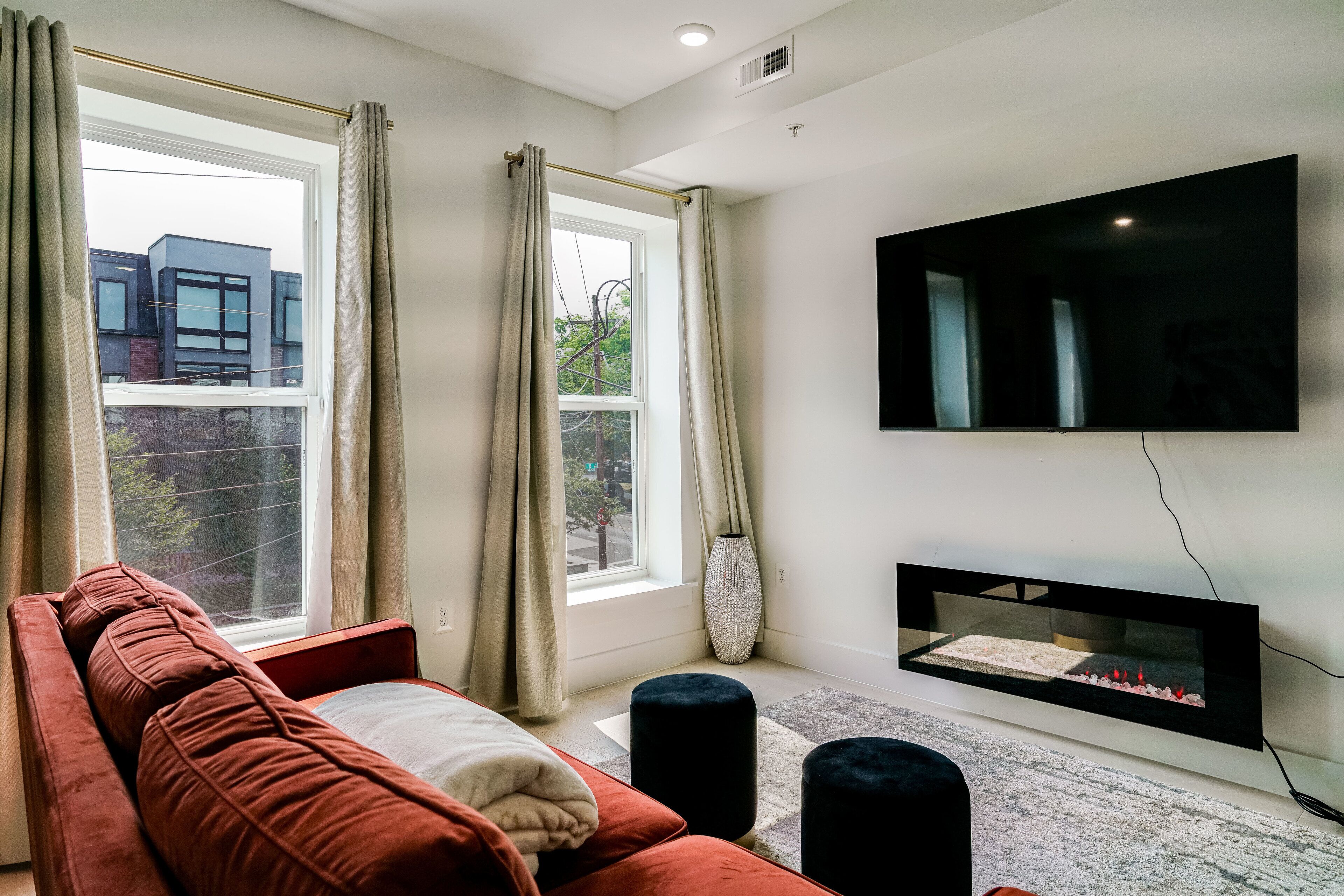 智能電視、壁爐