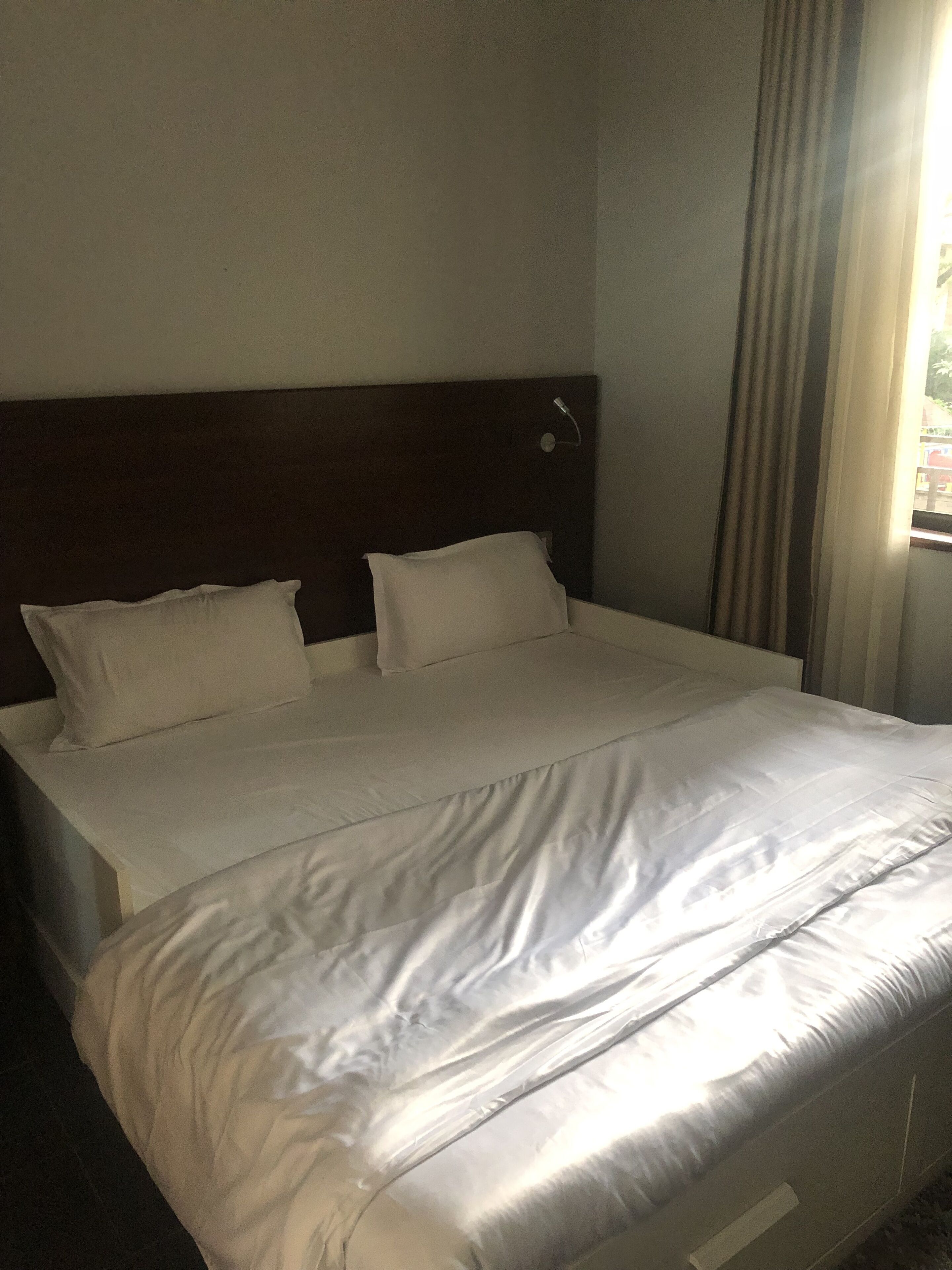 1 slaapkamer, een strijkplank/strijkijzer, wifi, beddengoed