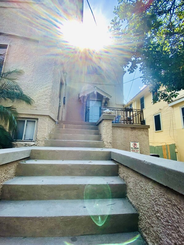 Enceinte de lâhĂ©bergement