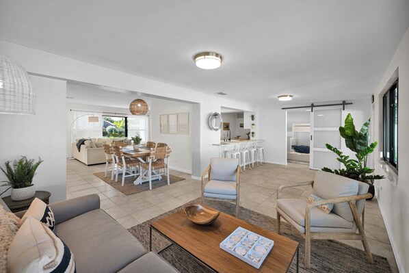 TV, ping pong - 1211 Managed By Brampton Park (Deerfield Beach)