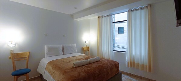 Kamar Single Grand, 1 Tempat Tidur Queen | Selimut bulu angsa, bantalan ekstra lembut, dan Wi-Fi gratis