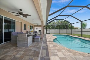 屋外プール、温水プール