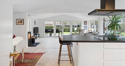 Relaxing sanctuary in desirable area