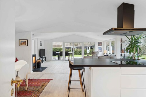 Relaxing sanctuary in desirable area