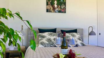 2 Schlafzimmer, Schreibtisch, Bügeleisen/Bügelbrett, kostenloses WLAN