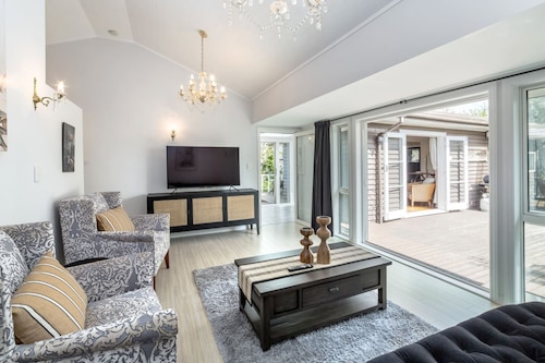 Bronte House, Martinborough