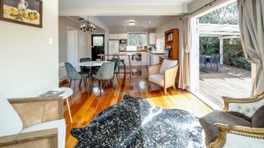 Smart TV - Bronte House, Martinborough (Martinborough)