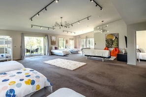 4 soveværelser, skrivebord, strygejern/strygebræt, gratis Wi-Fi