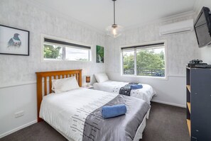 4 chambres, fer et planche à repasser, Wi-Fi gratuit, draps fournis