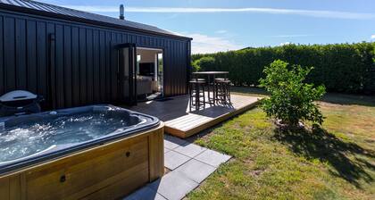 La Maison Noir, Martinborough