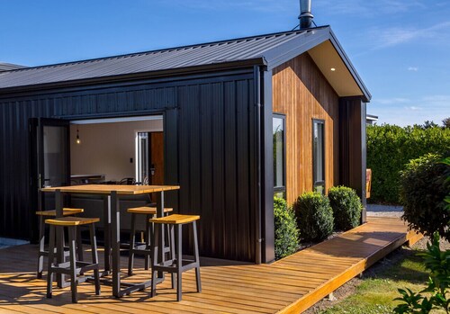 La Maison Noir, Martinborough