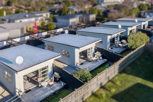 TWO FOUR COLOGNE#2, Martinborough