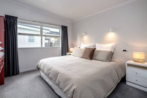 1 chambre, bureau, fer et planche à repasser, Wi-Fi gratuit