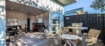 TWO FOUR COLOGNE #3, Martinborough