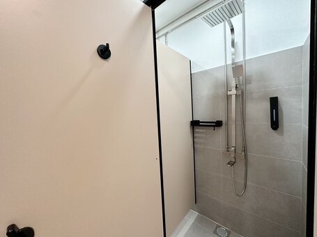 RadZone Hostel - Image 19