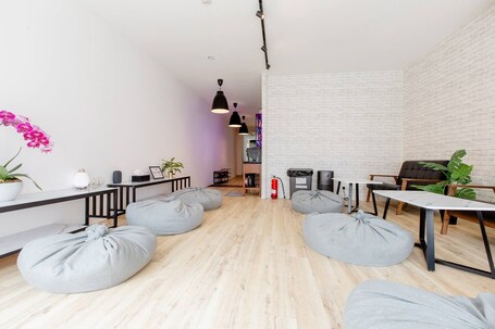 RadZone Hostel - Image 22