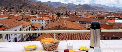 Café da manhã continental grátis todos os dias