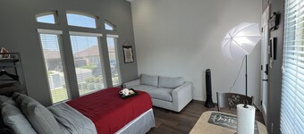 Modern themed guest suite-10 minutes from UTRGV!