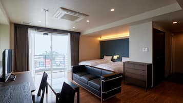 Deluxe Twin Room, Non Smoking | Free WiFi, bed sheets