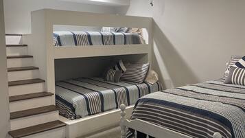 3 bedrooms, iron/ironing board, travel crib, WiFi