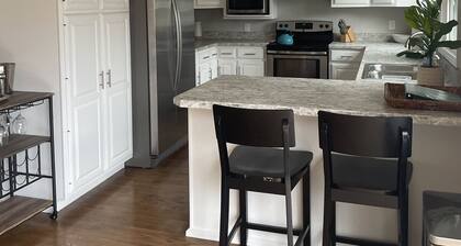 Lakefront living on Lake of Egypt