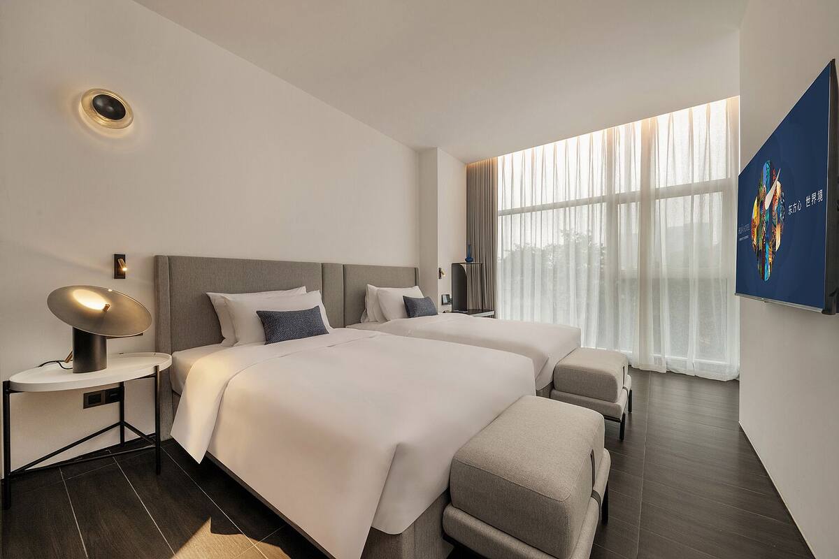 Quarto premium | 1 quarto, roupas de cama premium, edredons de pluma