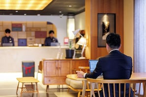 Lobby - RIHGA PLACE KYOTO SHIJO KARASUMA (Kyoto)