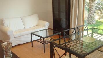 Télévision, lecteur de DVD, chaßne hi-fi