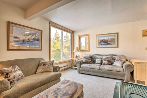 Mtn View Beauty- Walk to Slopes & Lake Lavinski- Top Rated Condo-Sleeps 5-Cheap 