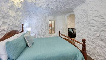 3 Schlafzimmer, Schreibtisch, schallisolierte Zimmer