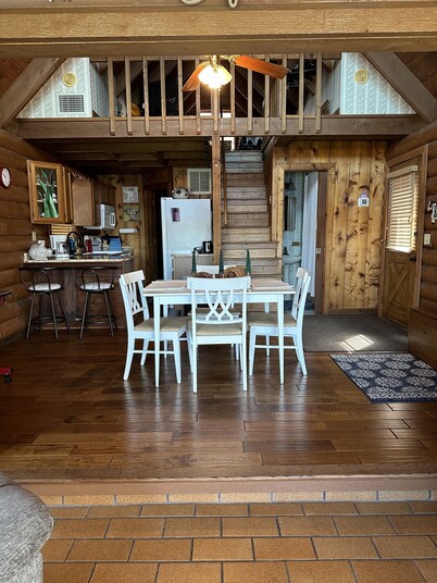 Large waterfront cabin with dock and access to Lake Okeechobee 