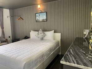 Kamar Double Comfort untuk 1 Orang | Meja kerja, Wi-Fi gratis, dan seprai linen