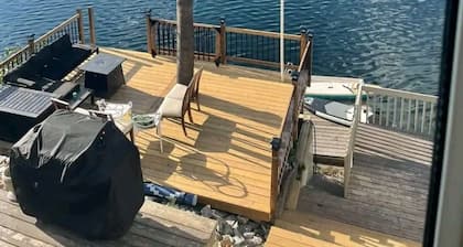 Amazing 3 bedroom waterfront  cottage !