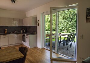 Kylskåp, ugn, spishäll och diskmaskin