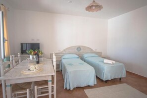 2 bedrooms, Internet - Superb Le Residenze del Golfo di Orosei 1 Bed room apartment sleeps 5 (Orosei)
