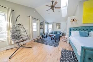 5 bedrooms, iron/ironing board, WiFi, bed sheets