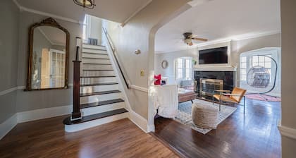 Modern Antique 5BR Home w/ Expansive Master Suite