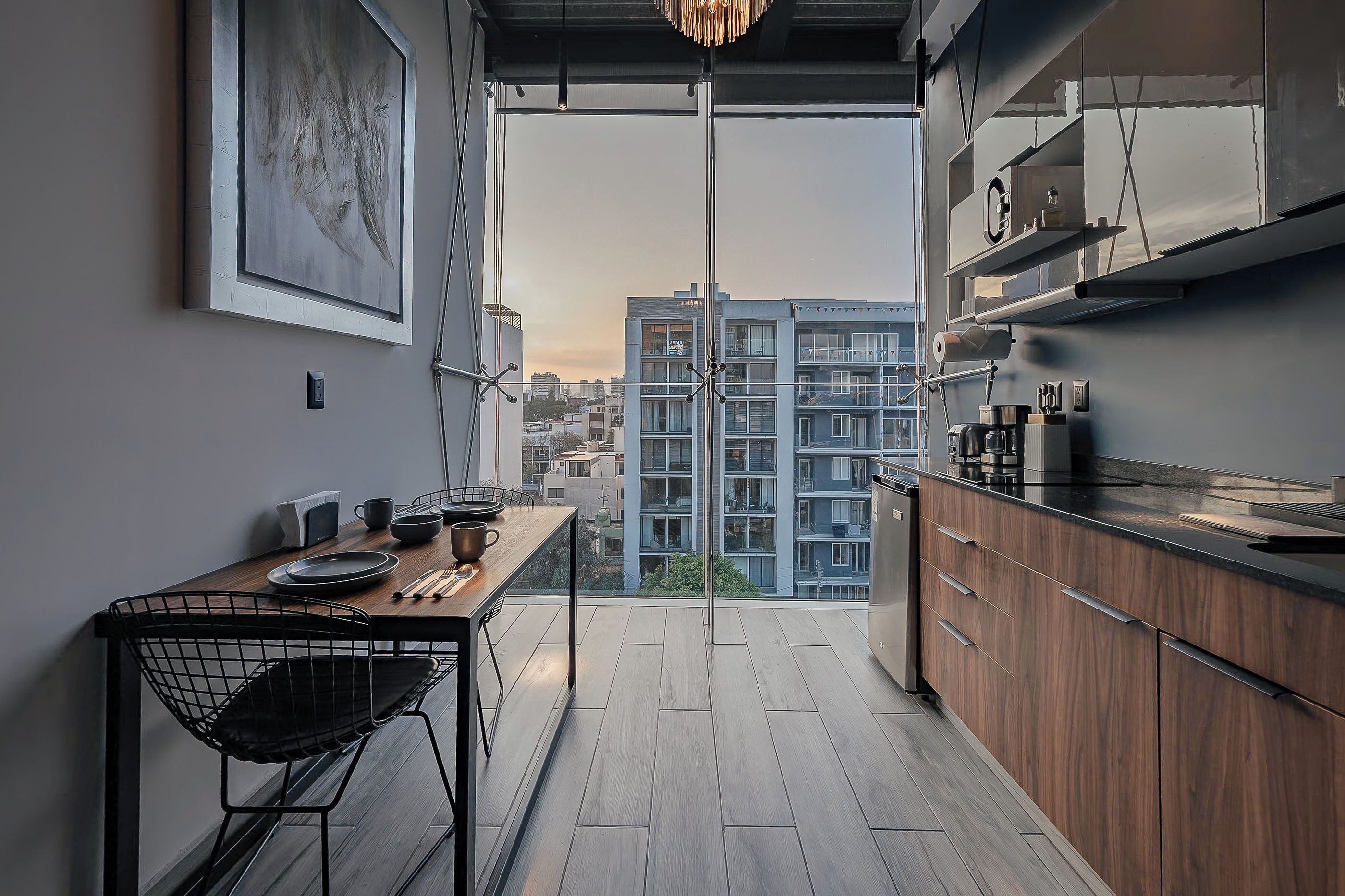 华丽复式房, 1 张大床, 简易厨房, 城市景观 (2) | 私人厨房 | 公用冰箱、微波炉、茶具/咖啡用具、电热水壶