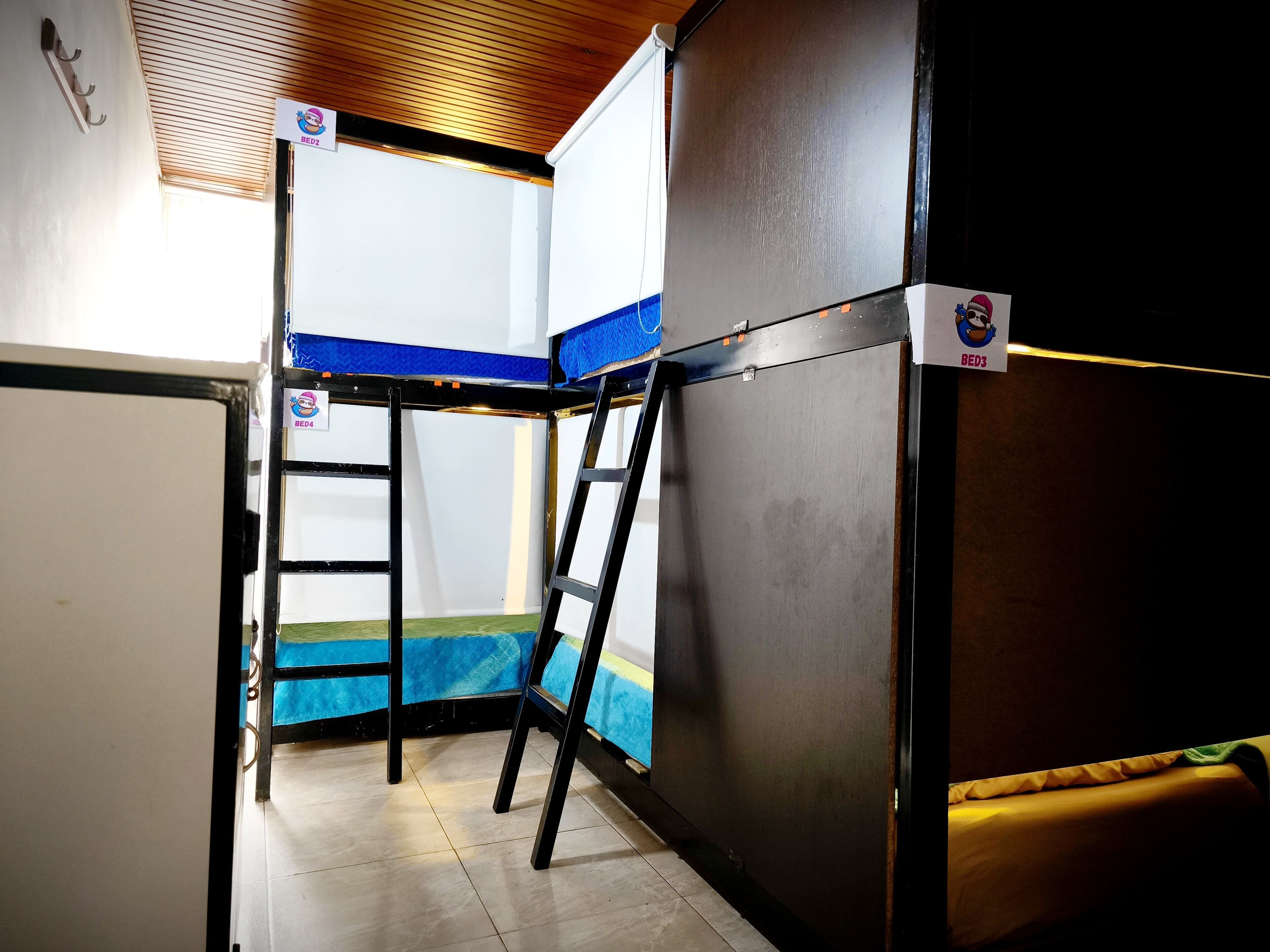 Economy Shared Dormitory | Laptop workspace, free WiFi