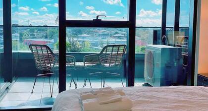 Panoramic Views! Spacious 2 Bed, 2 Bath Luxury Apartment w/ Free Parking