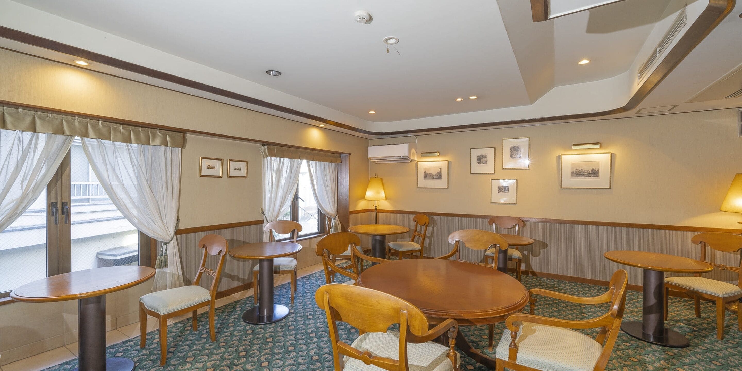 Quầy tiếp tân