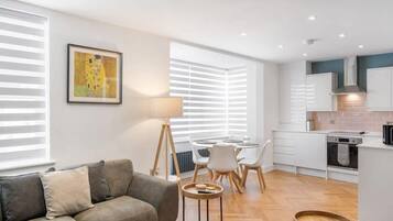 TV, fireplace, stereo, offices