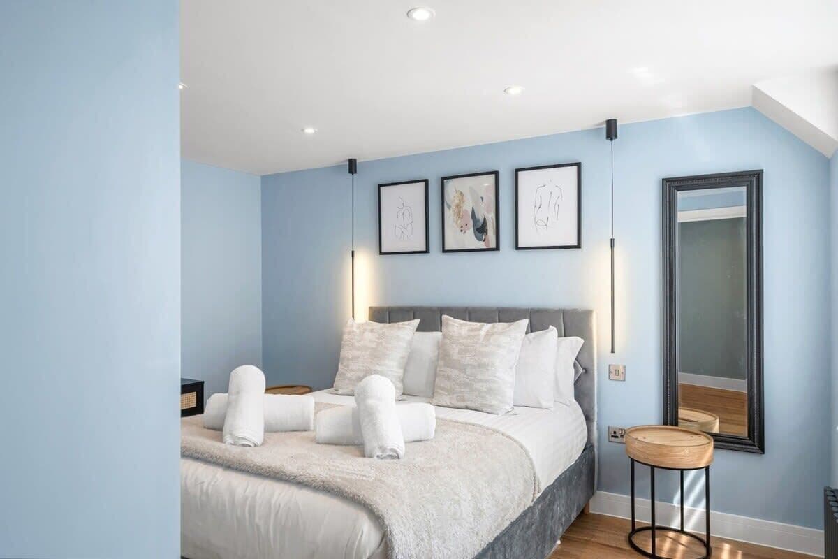 1 chambre, fer et planche à repasser, Wi-Fi, literie fournie