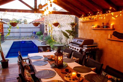 Revive Spa Retreat
bali Inspired House With Pool, Spa, Sauna & Outdoor Kitchen!